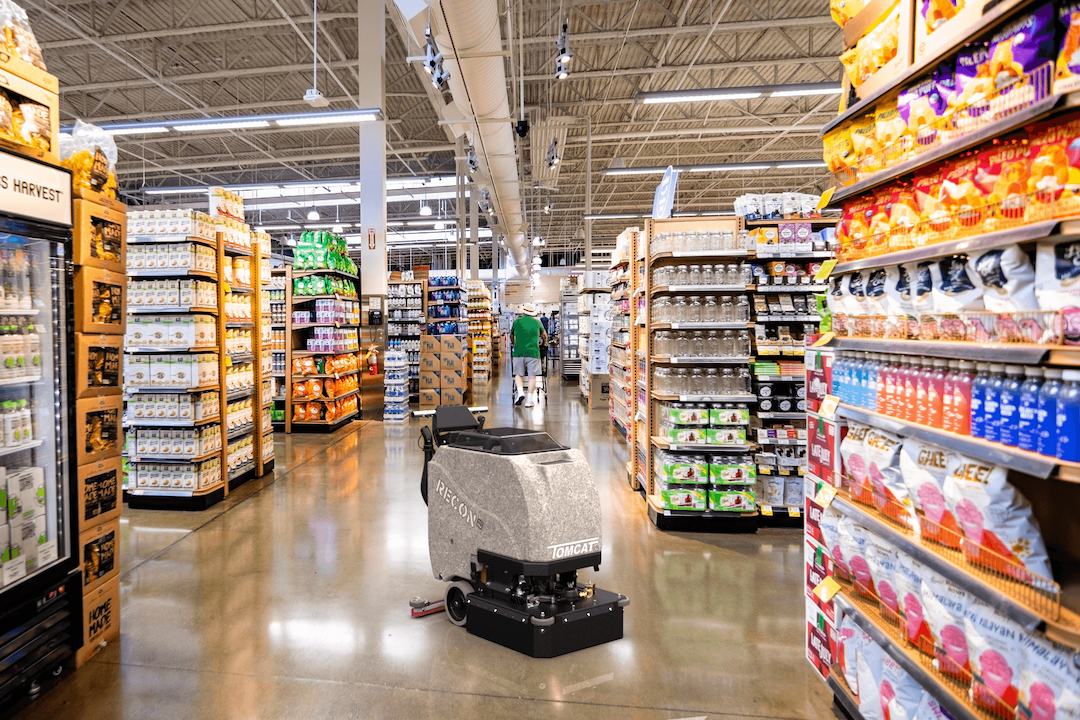 Tomcat showcasing the various applications of their floor scrubbers, in this case, in Retail - Grocery